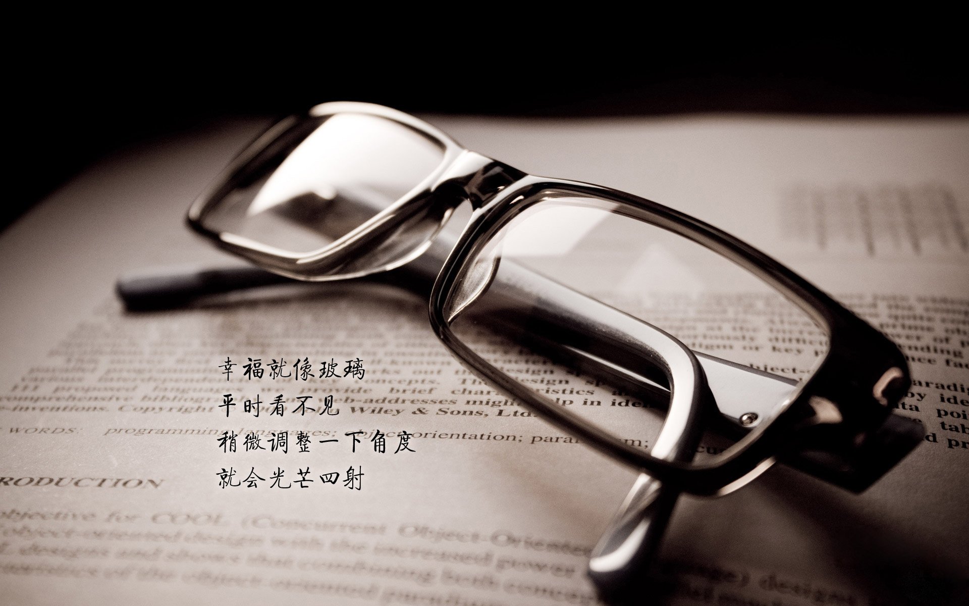 港口海上灯光水上漂流大赛，灯火璀璨中的极速漂流，水上灯光秀图片